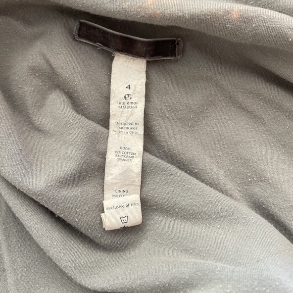 Lululemon Relaxed Fit Jacket Size 4🥰🥰 - Picture 4 of 6